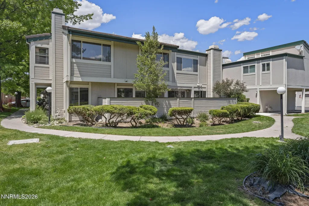 2495 Sycamore Glen Sparks NV 89434