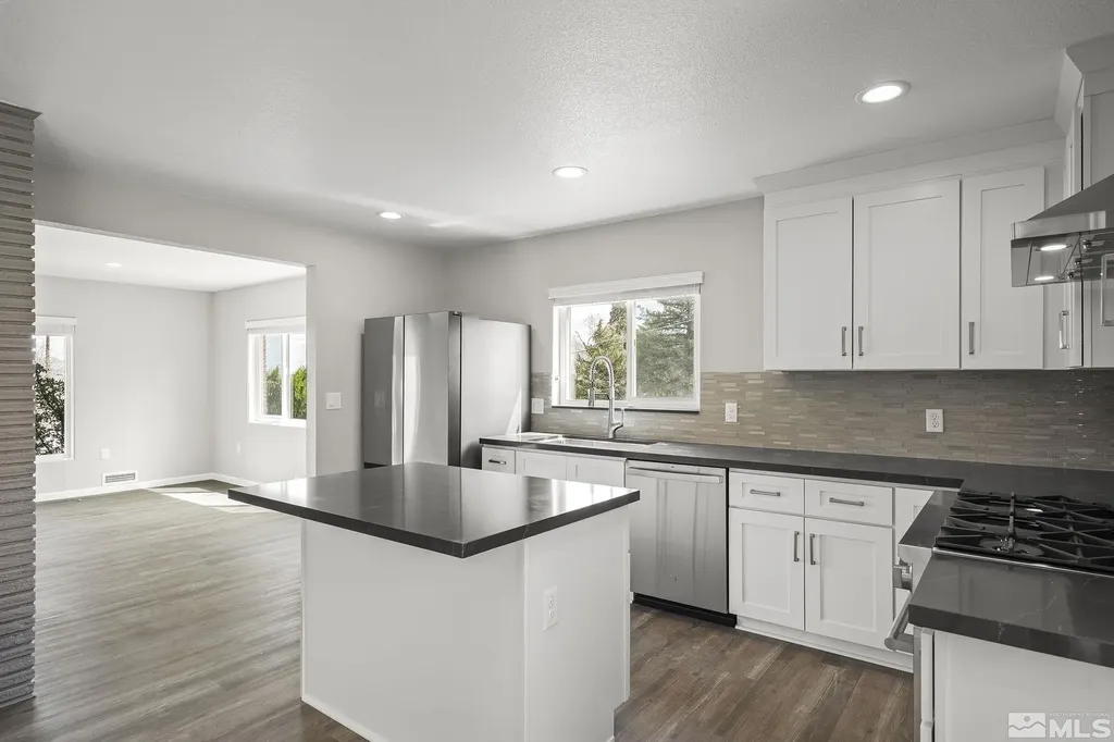 2315 Armstrong Reno NV 89509