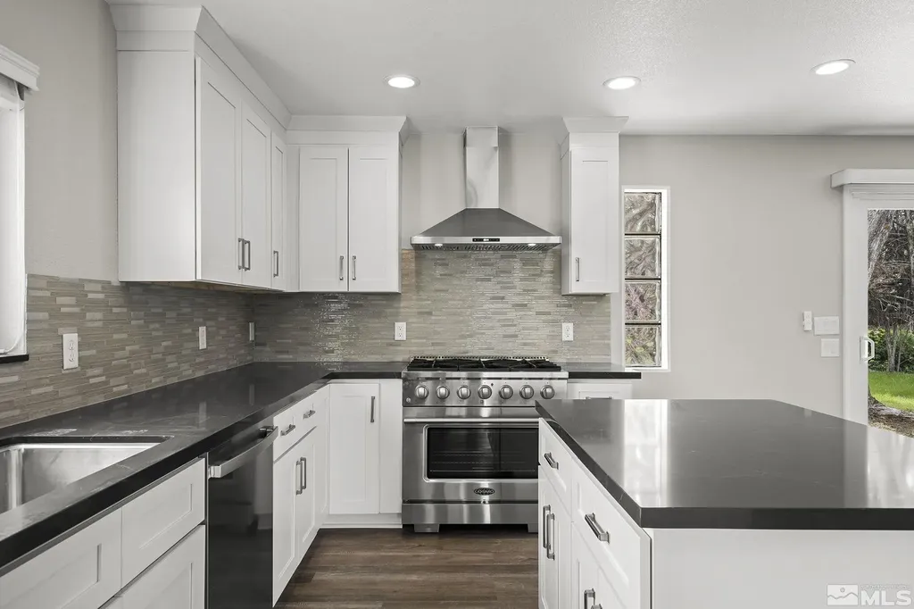 2315 Armstrong Reno NV 89509