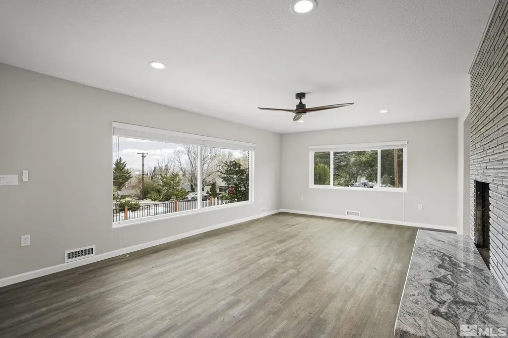 2315 Armstrong Reno NV 89509