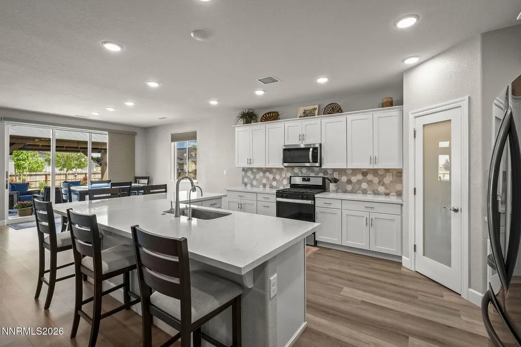 100 Amberwood Dayton NV 89403