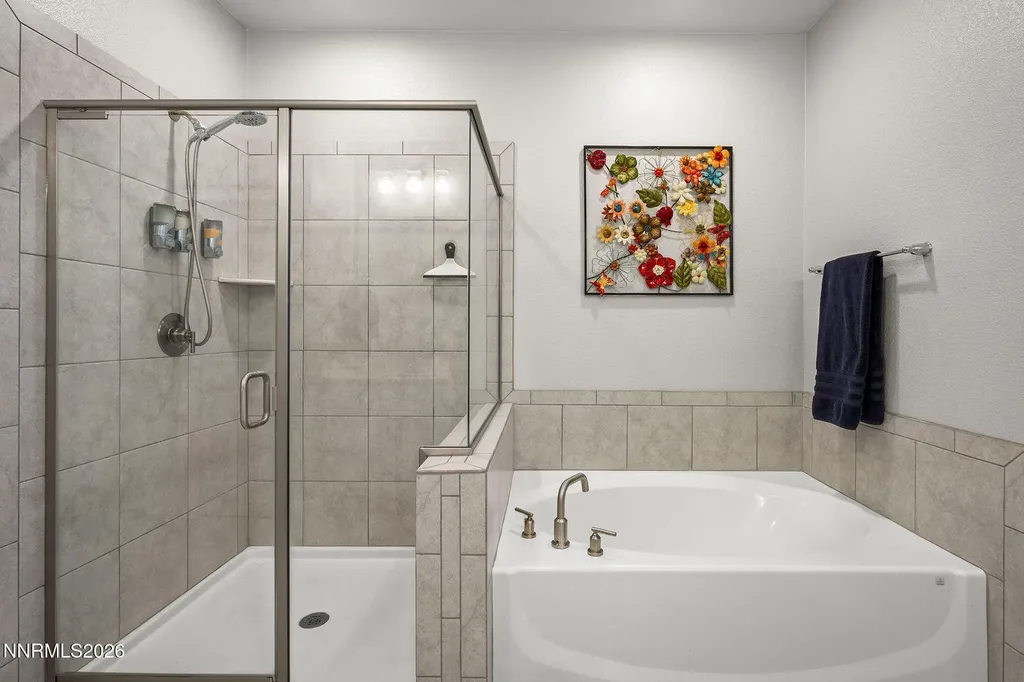 100 Amberwood Dayton NV 89403