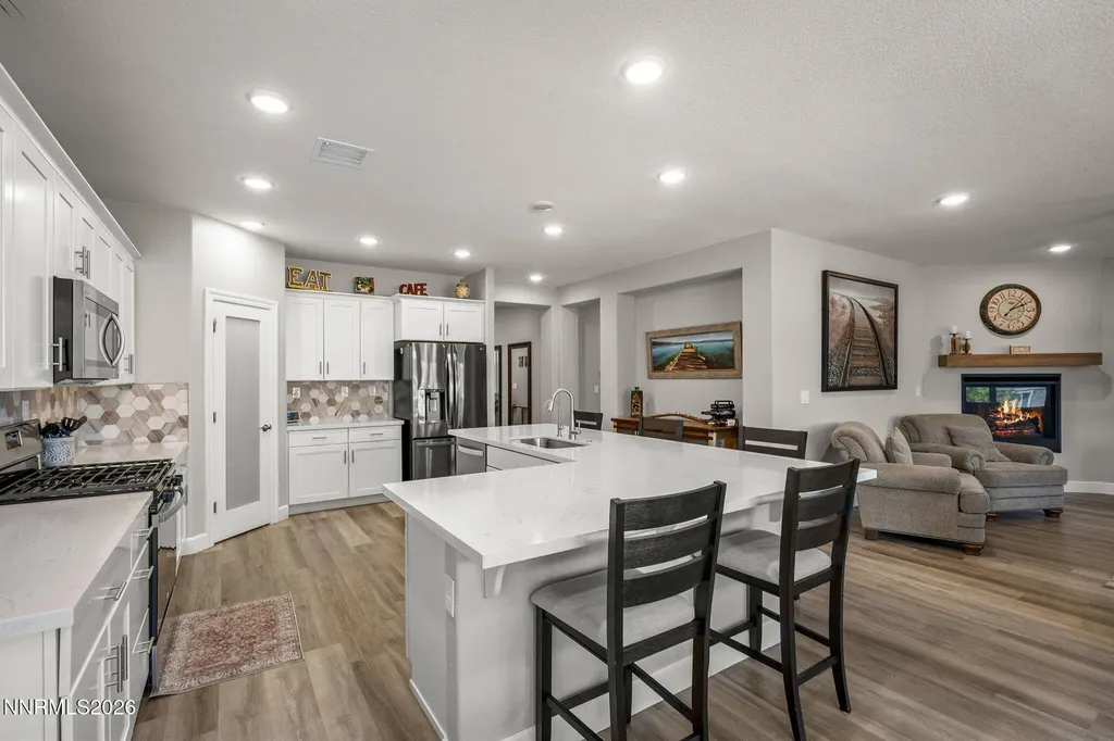 100 Amberwood Dayton NV 89403