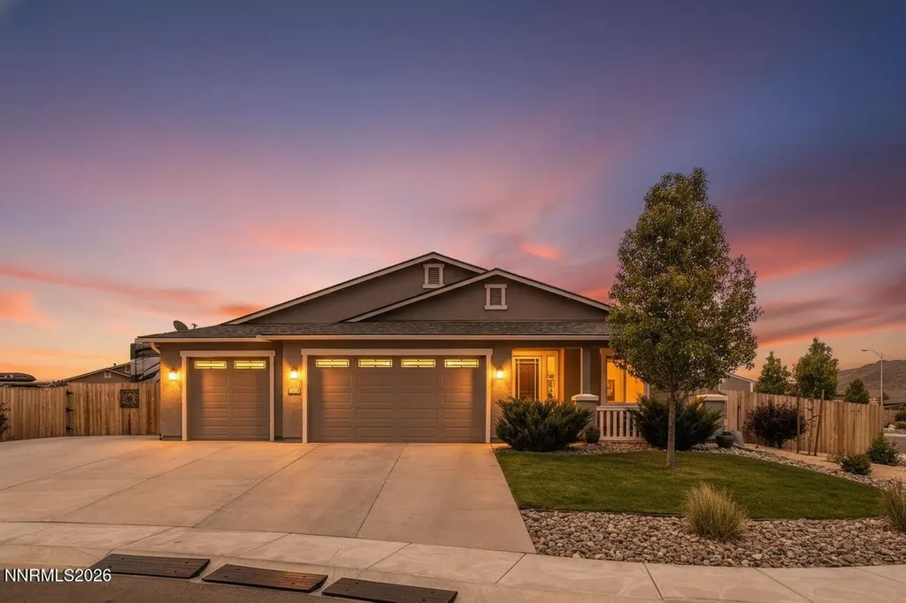 100 Amberwood Dayton NV 89403