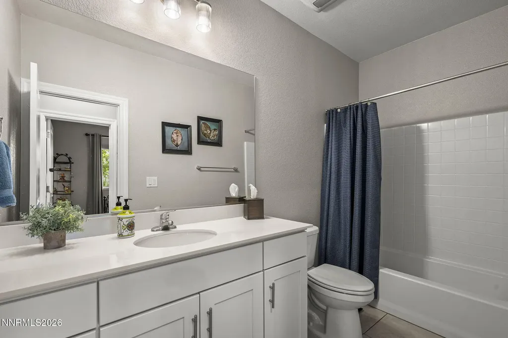 100 Amberwood Dayton NV 89403