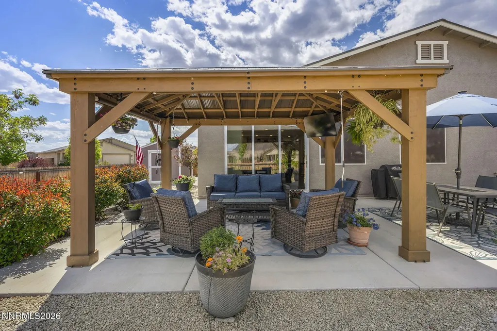 100 Amberwood Dayton NV 89403
