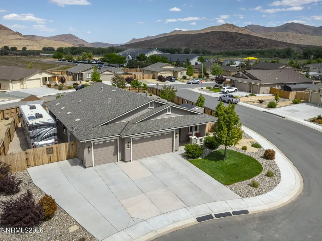 100 Amberwood Dayton NV 89403