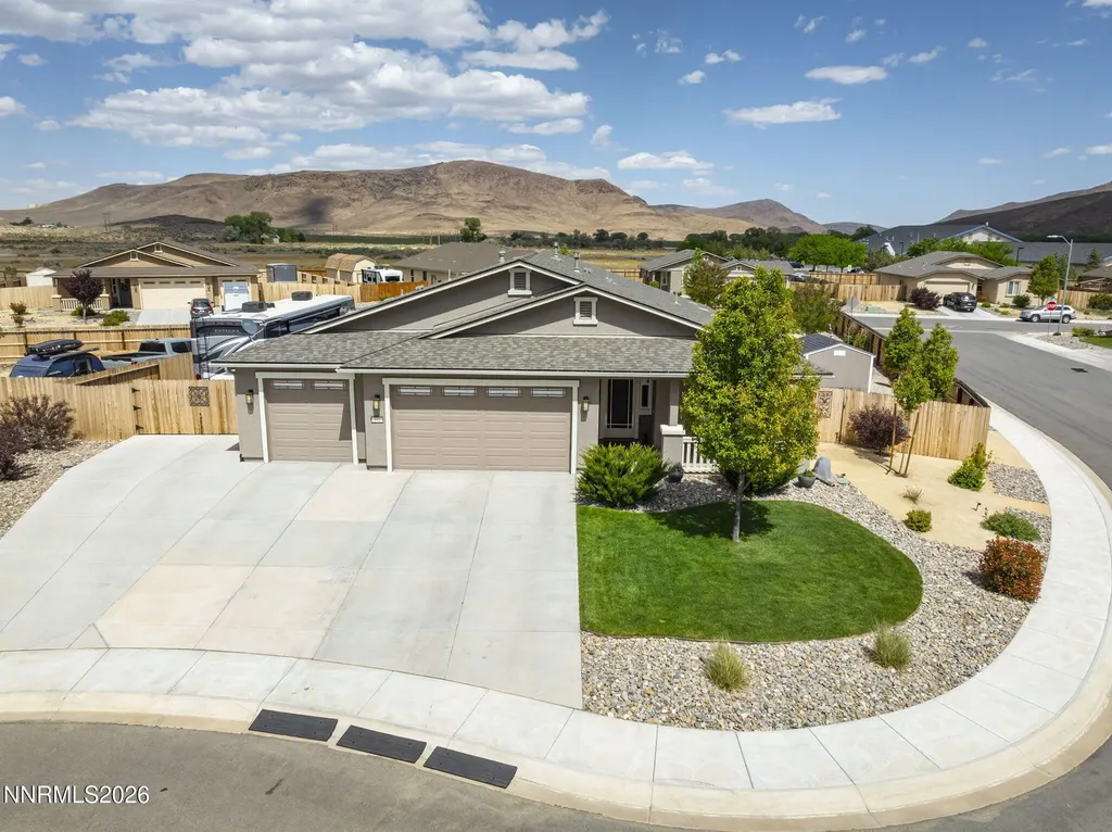 100 Amberwood Dayton NV 89403