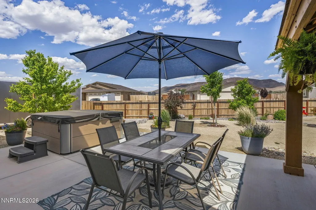 100 Amberwood Dayton NV 89403