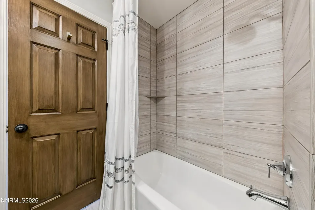 2425 Killington Reno NV 89511