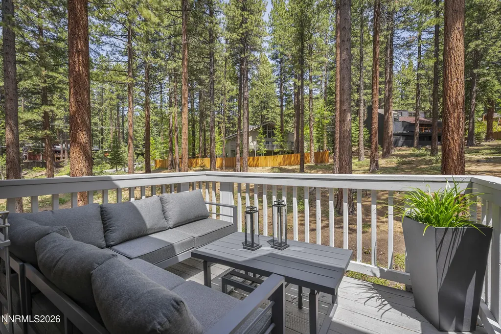 908 Harold Incline Village NV 89451
