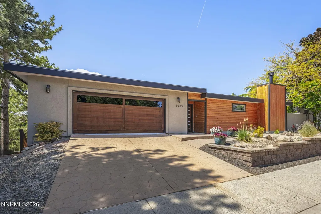 3965 Skyline Reno NV 89509