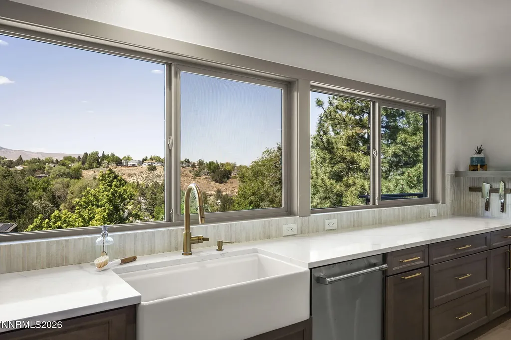 3965 Skyline Reno NV 89509