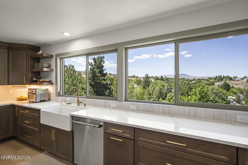 3965 Skyline Reno NV 89509