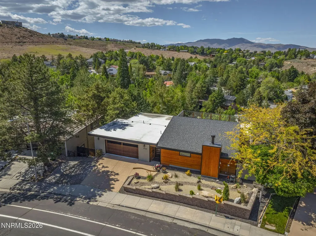 3965 Skyline Reno NV 89509