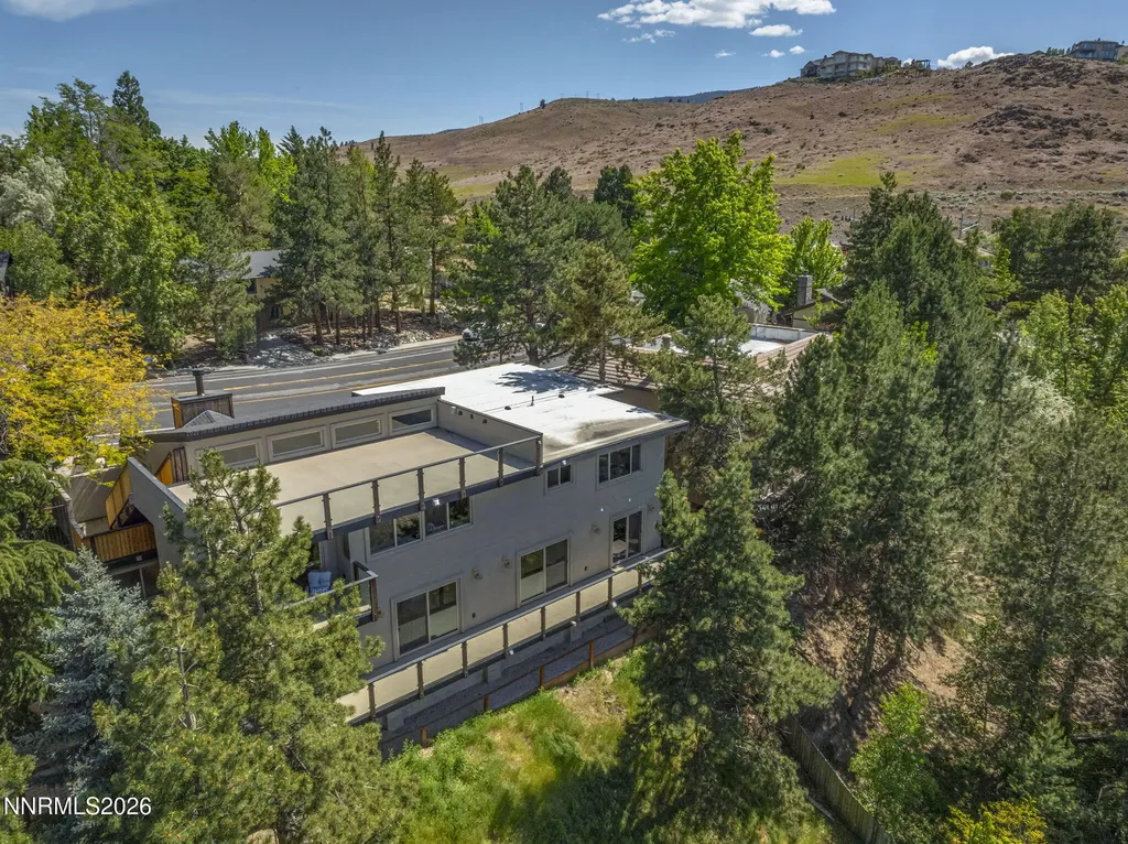 3965 Skyline Reno NV 89509