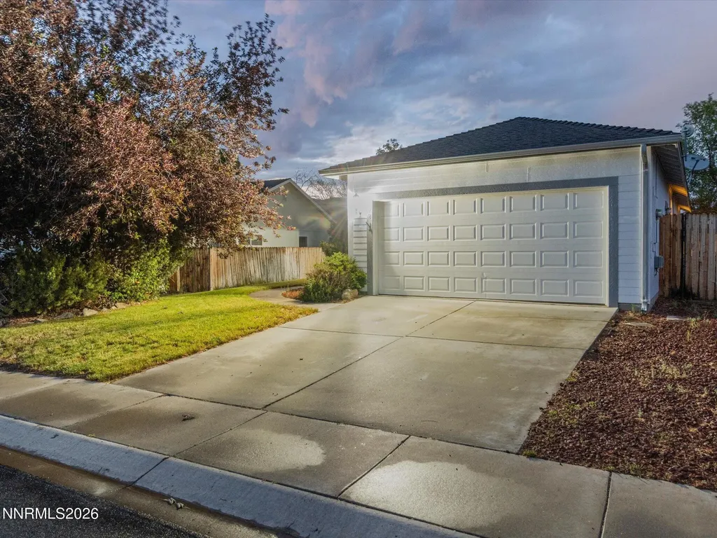 892 Valley Crest Carson City NV 89705