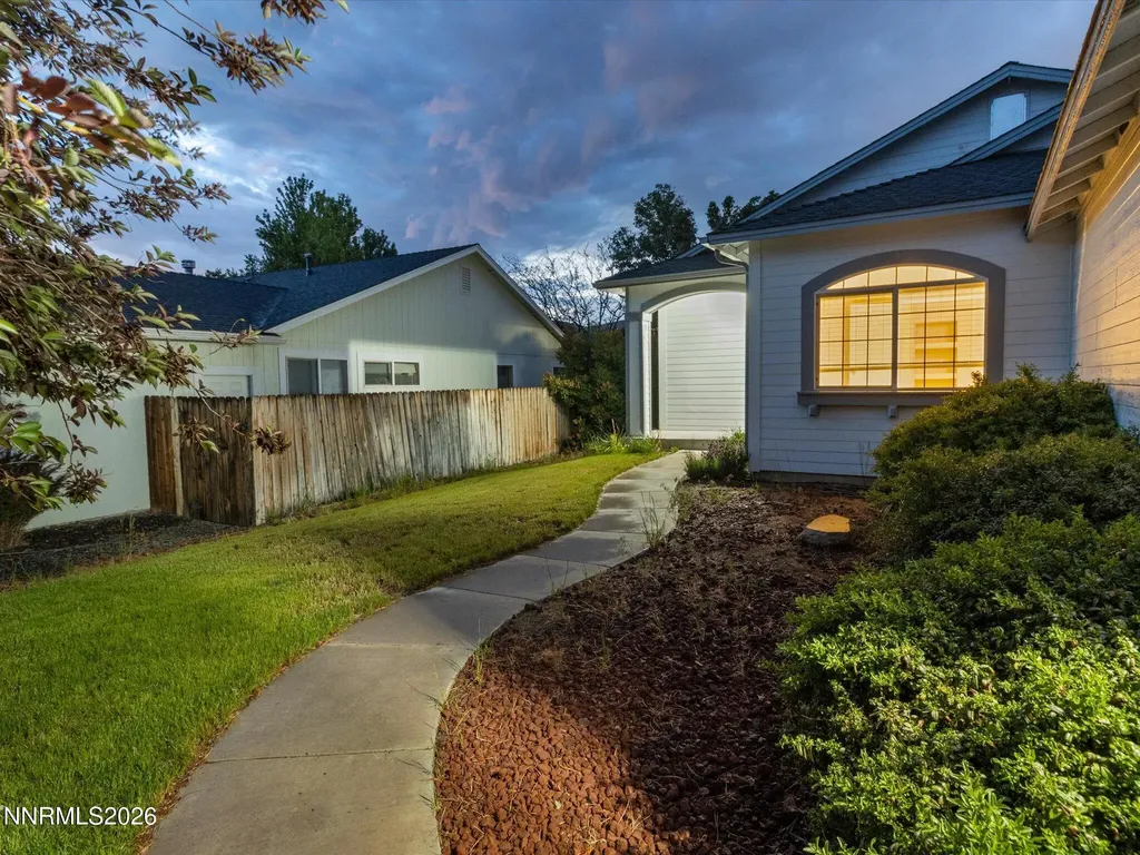 892 Valley Crest Carson City NV 89705
