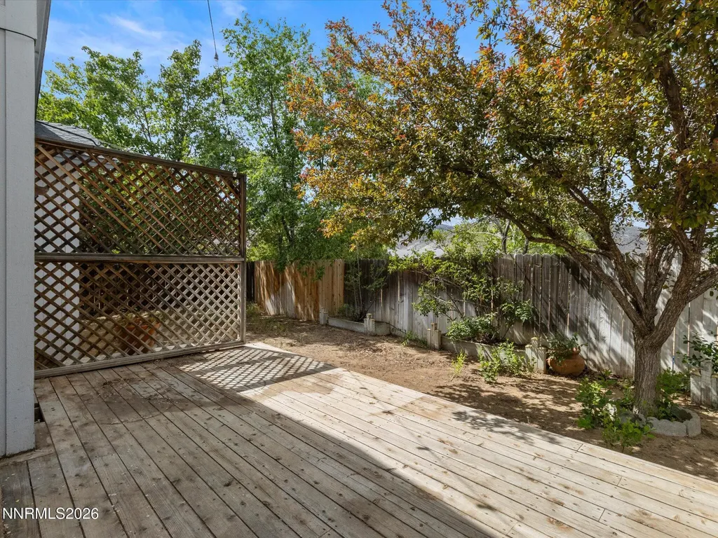 892 Valley Crest Carson City NV 89705