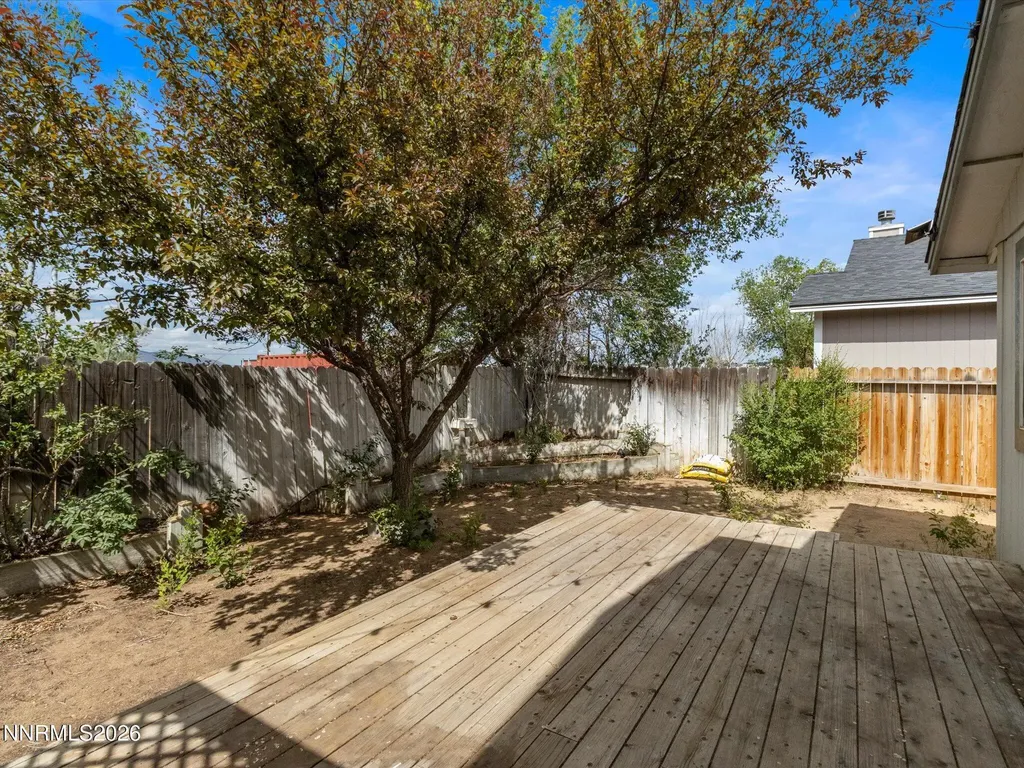 892 Valley Crest Carson City NV 89705