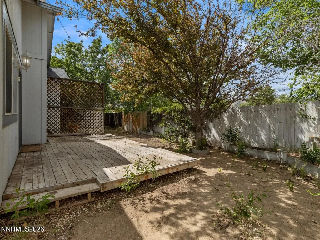 892 Valley Crest Carson City NV 89705
