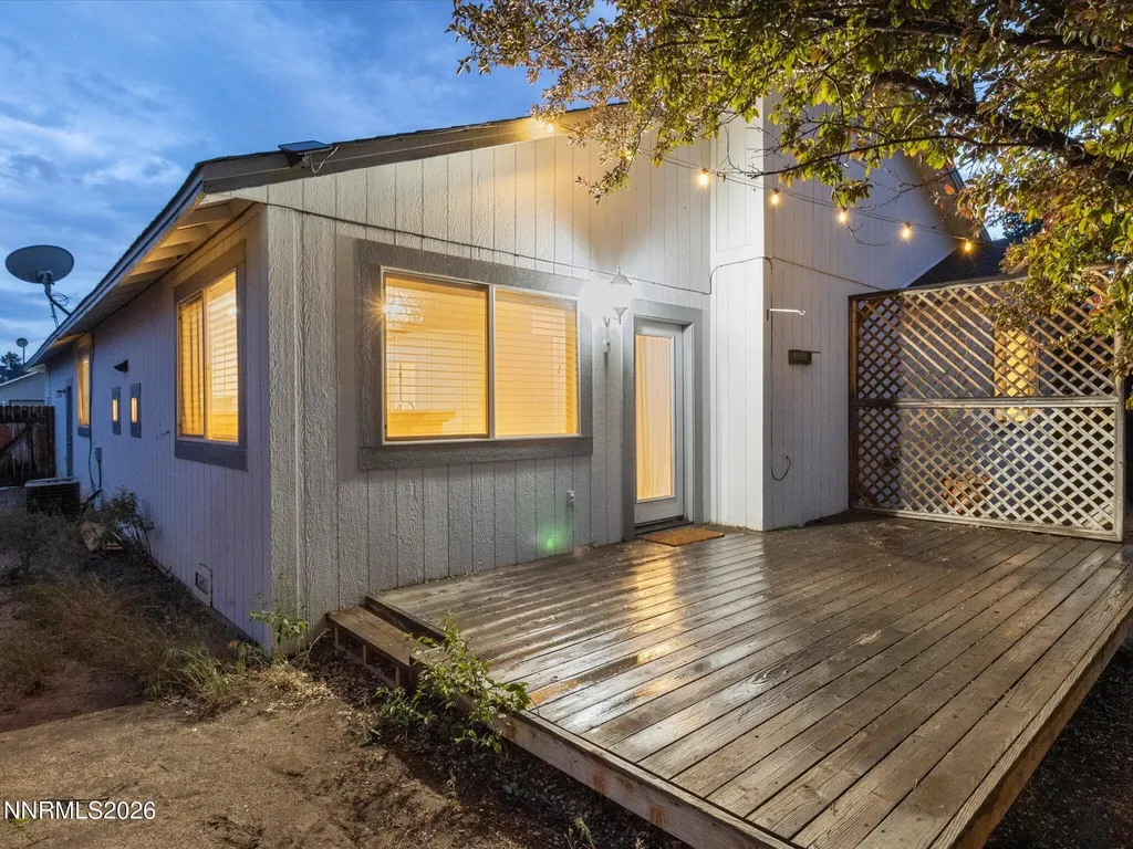892 Valley Crest Carson City NV 89705