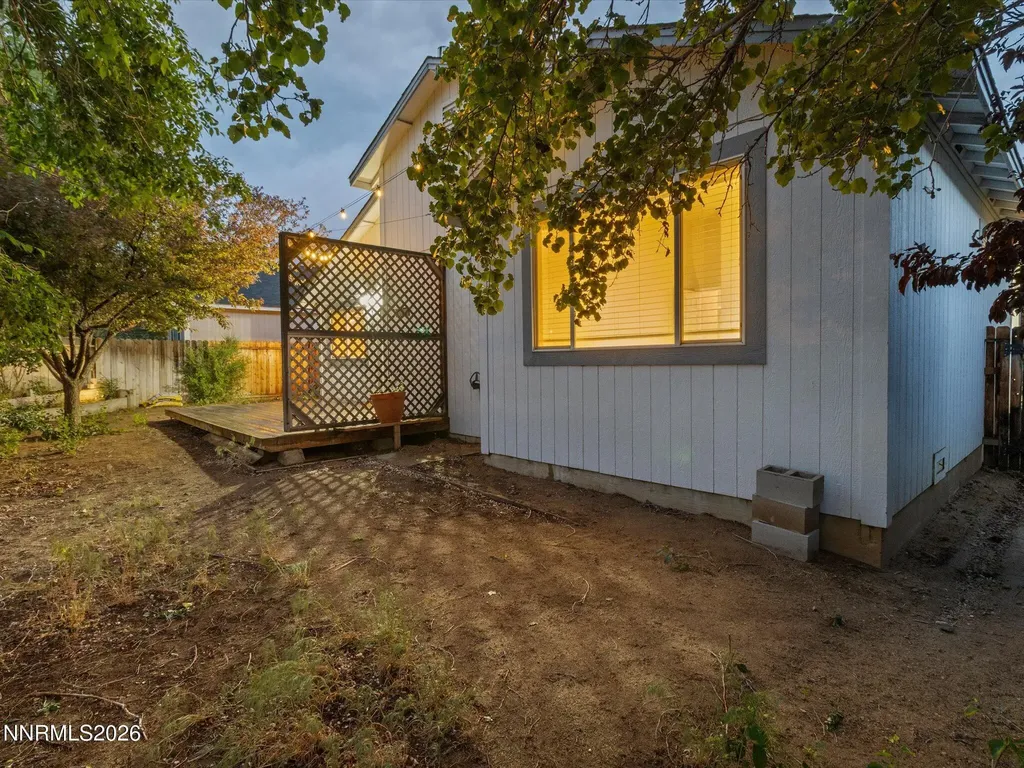 892 Valley Crest Carson City NV 89705