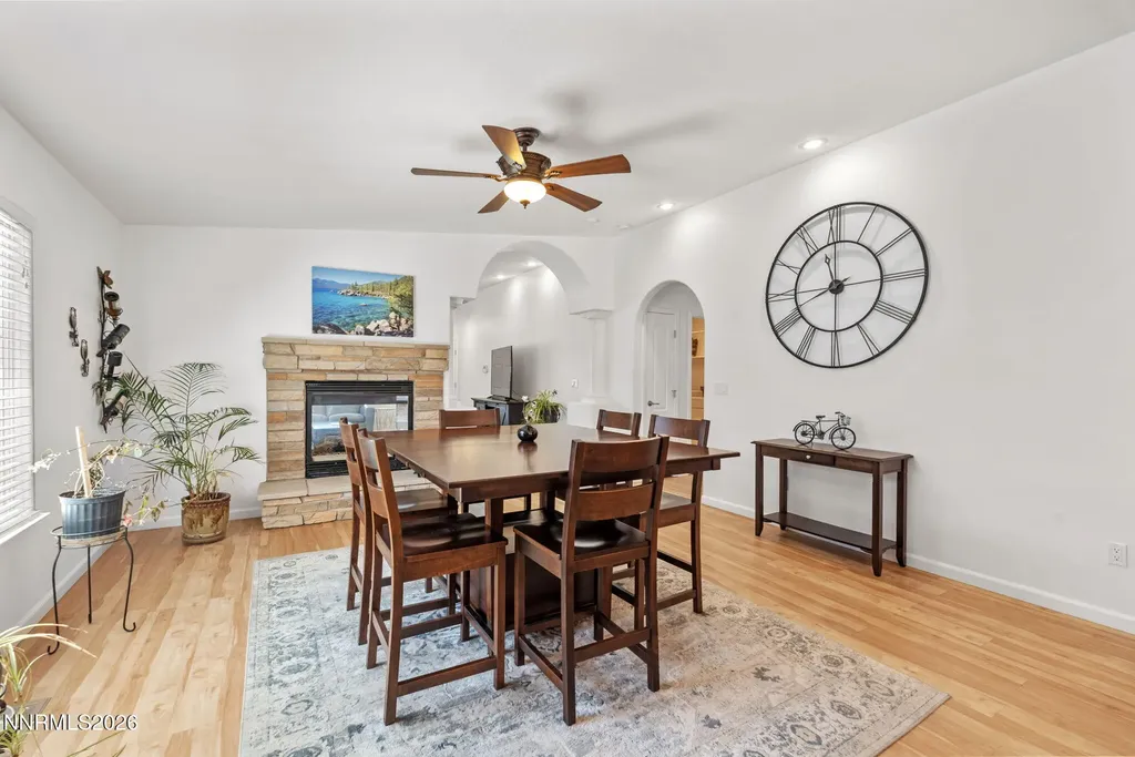 18324 Panda Bear Reno NV 89508