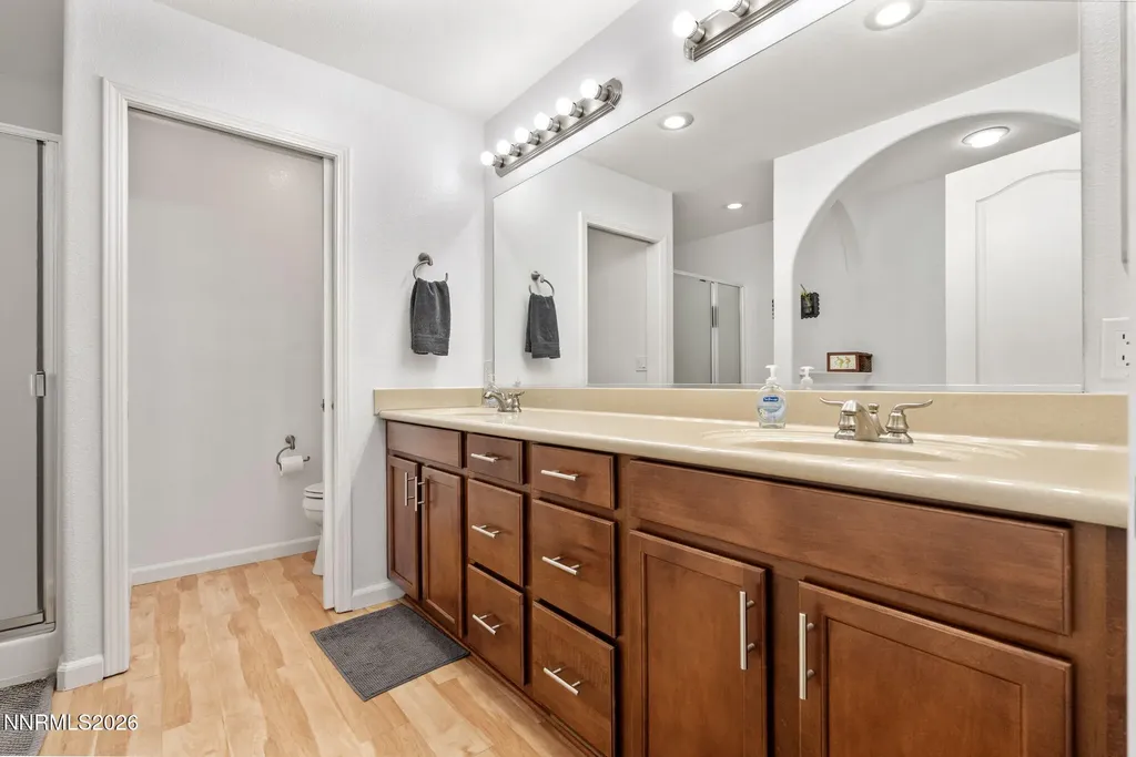 18324 Panda Bear Reno NV 89508