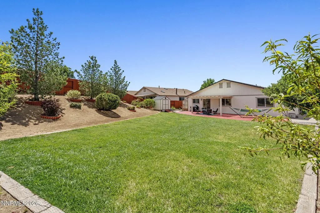 18324 Panda Bear Reno NV 89508