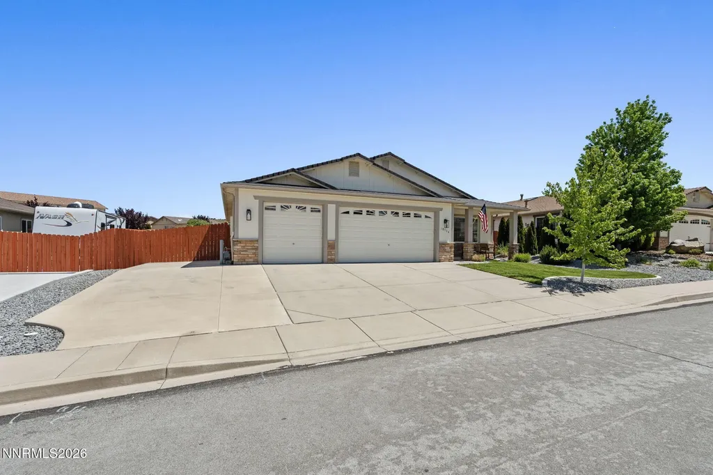 18324 Panda Bear Reno NV 89508