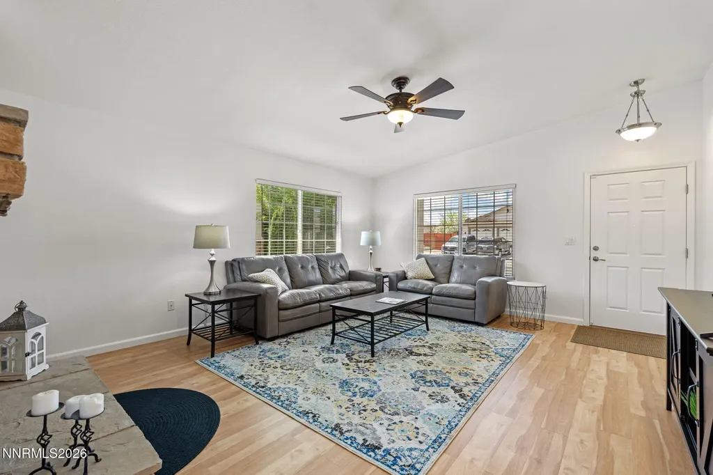 18324 Panda Bear Reno NV 89508
