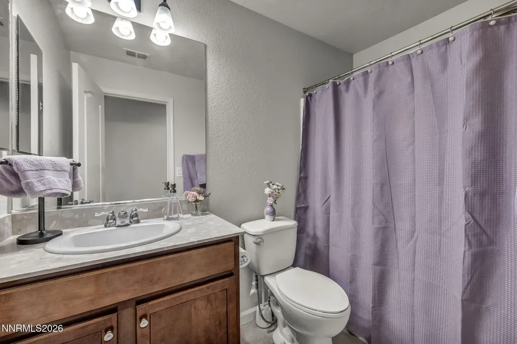 121 Bethpage Dayton NV 89403