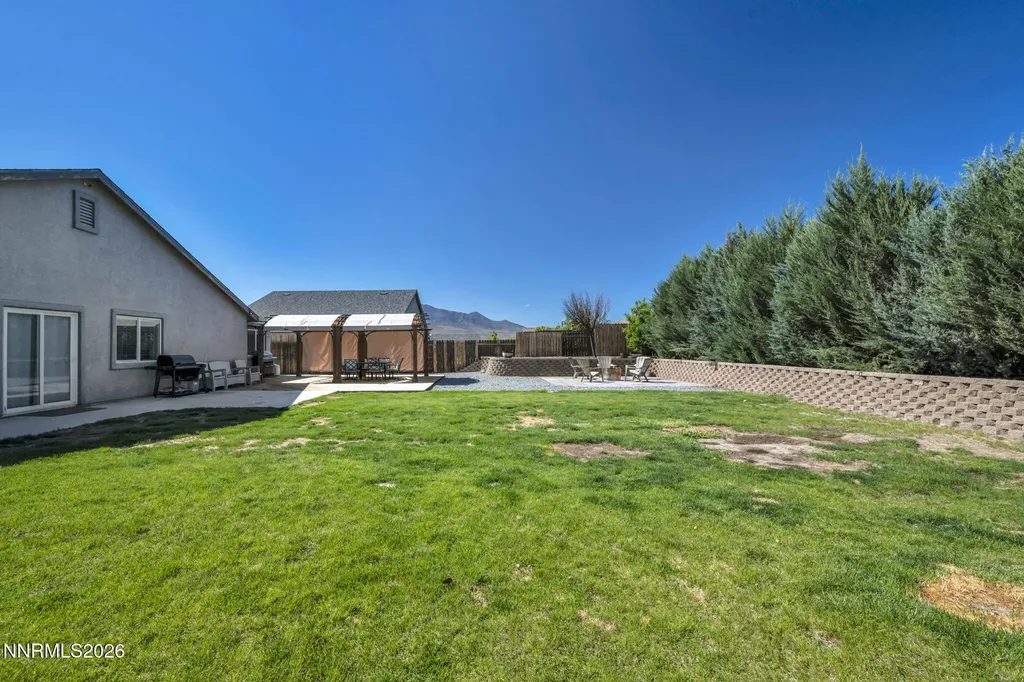 121 Bethpage Dayton NV 89403
