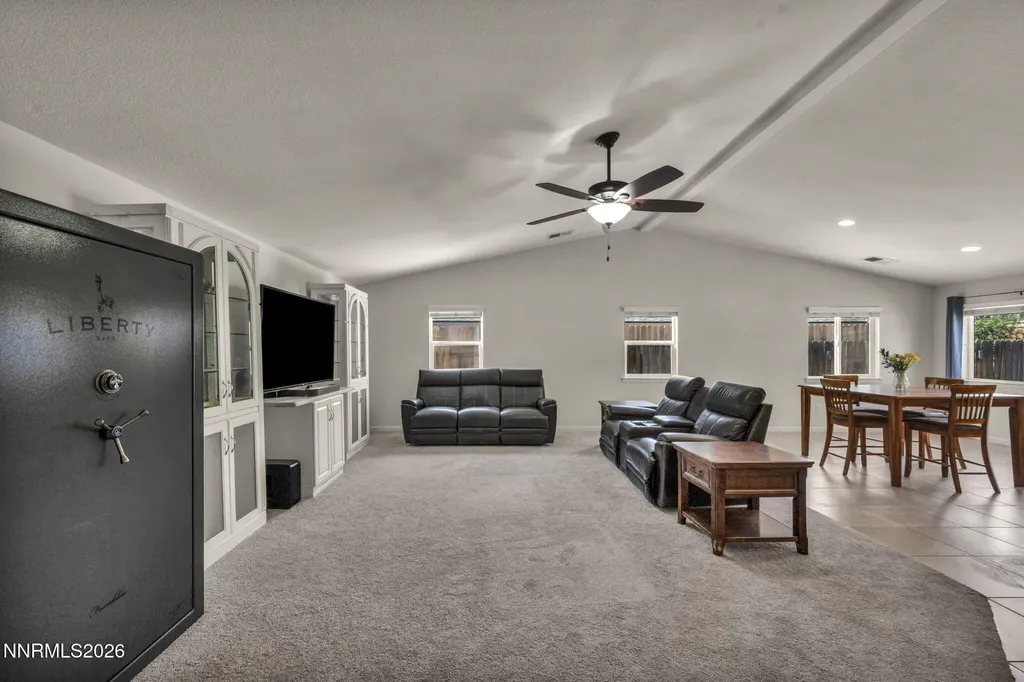121 Bethpage Dayton NV 89403