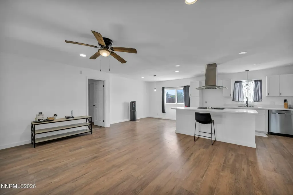 3715 Deodar Silver Springs NV 89429
