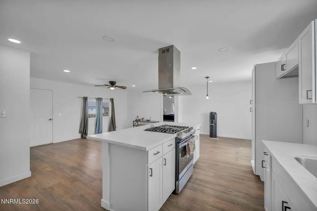 3715 Deodar Silver Springs NV 89429