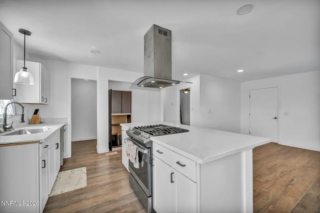 3715 Deodar Silver Springs NV 89429