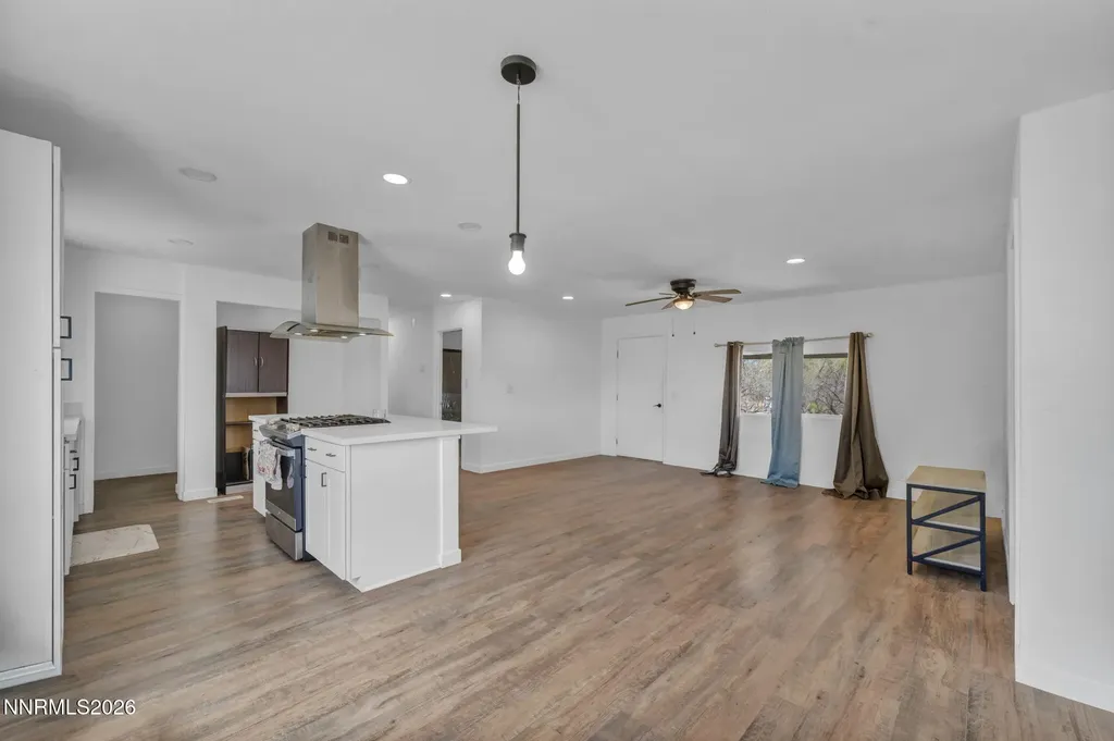3715 Deodar Silver Springs NV 89429