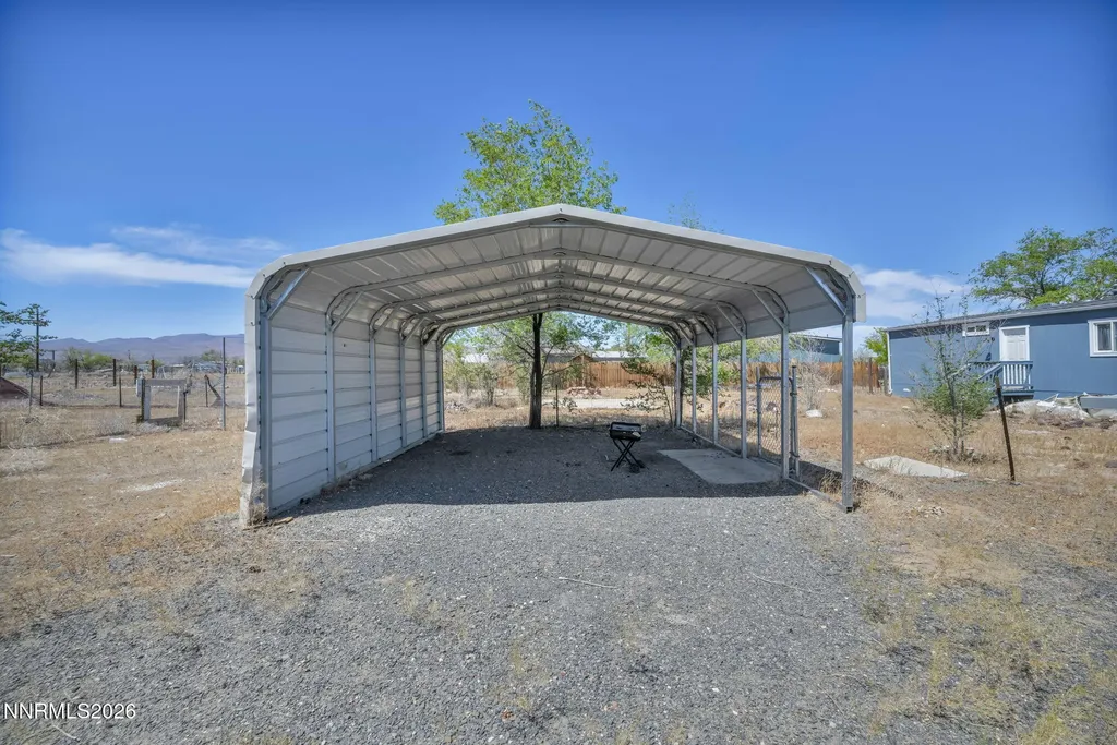 3715 Deodar Silver Springs NV 89429