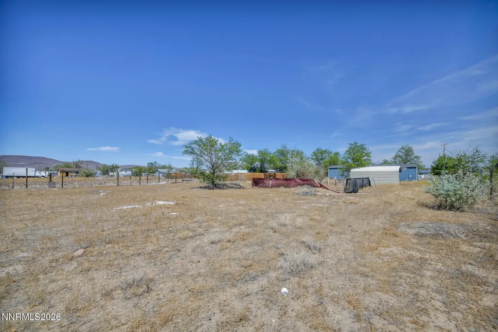 3715 Deodar Silver Springs NV 89429