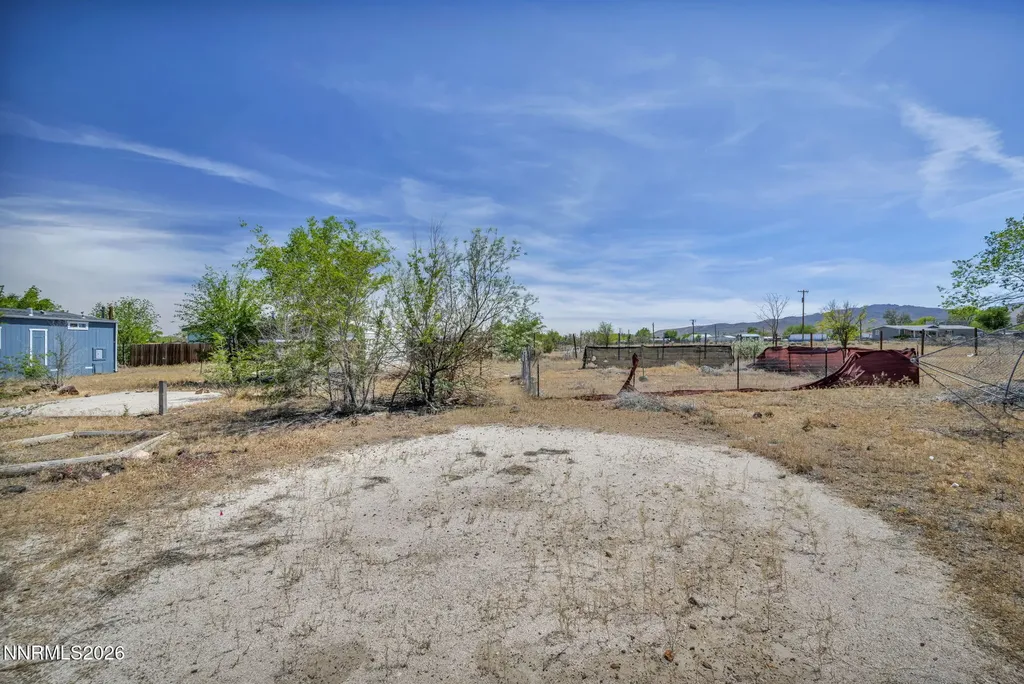 3715 Deodar Silver Springs NV 89429