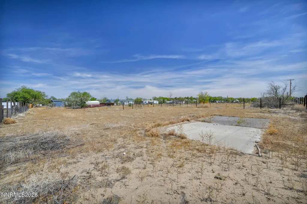 3715 Deodar Silver Springs NV 89429