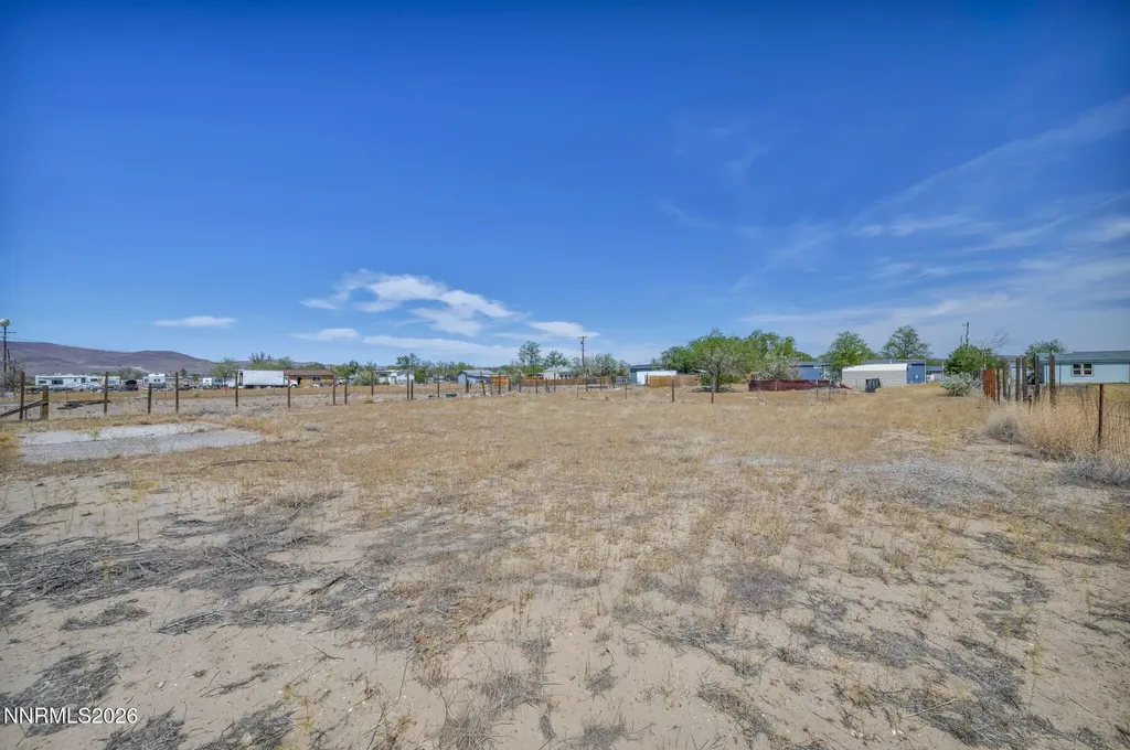 3715 Deodar Silver Springs NV 89429