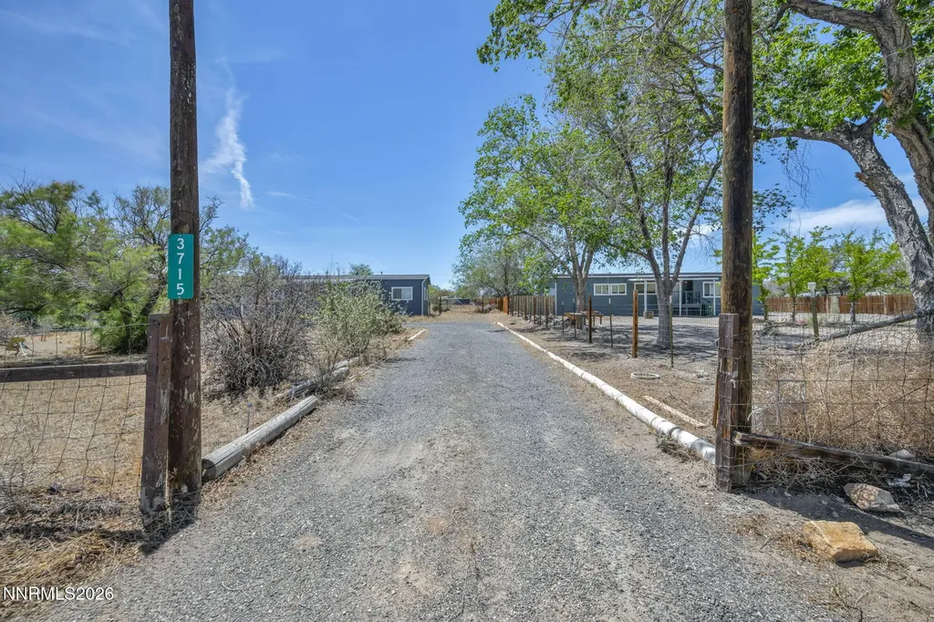 3715 Deodar Silver Springs NV 89429
