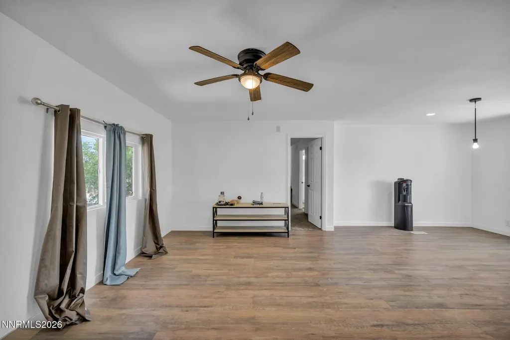 3715 Deodar Silver Springs NV 89429