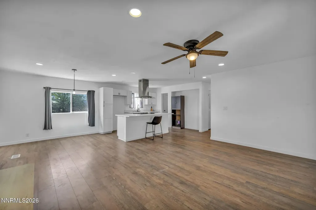 3715 Deodar Silver Springs NV 89429