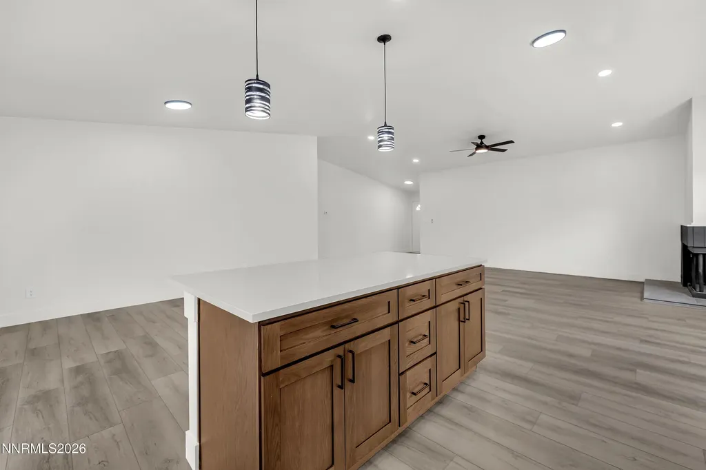 913 Glen Molly Sparks NV 89434