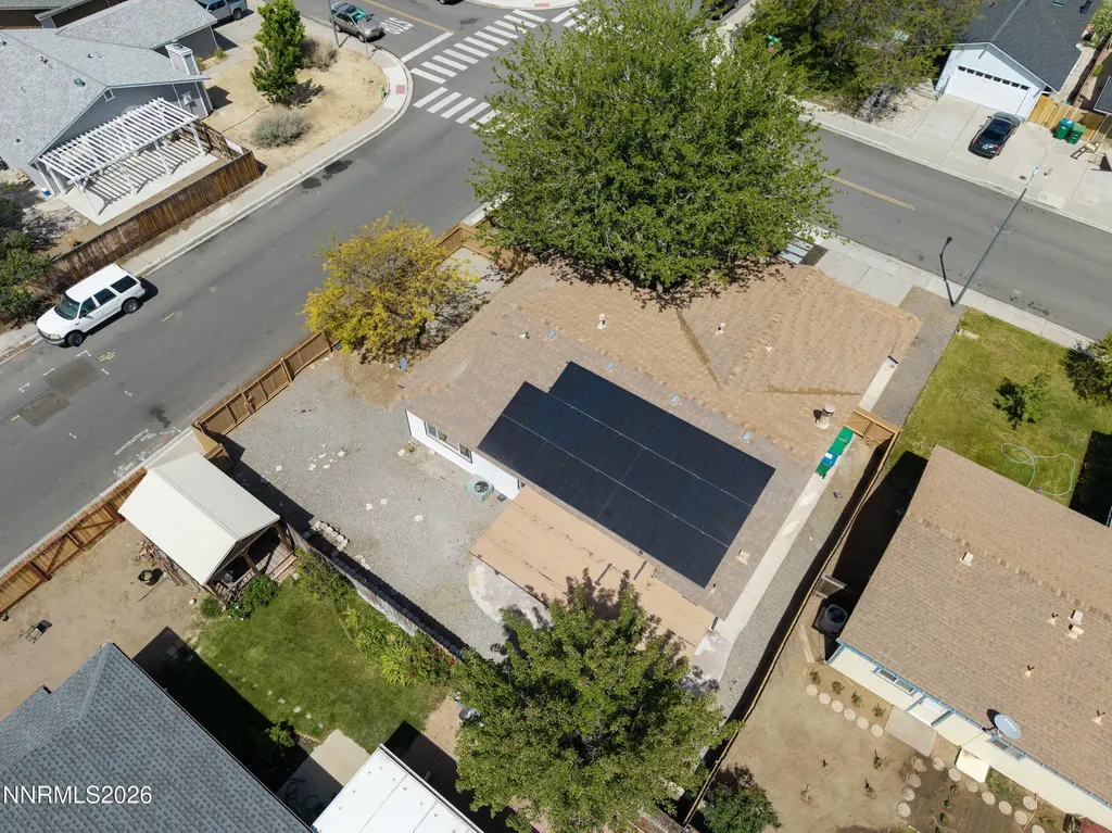 913 Glen Molly Sparks NV 89434