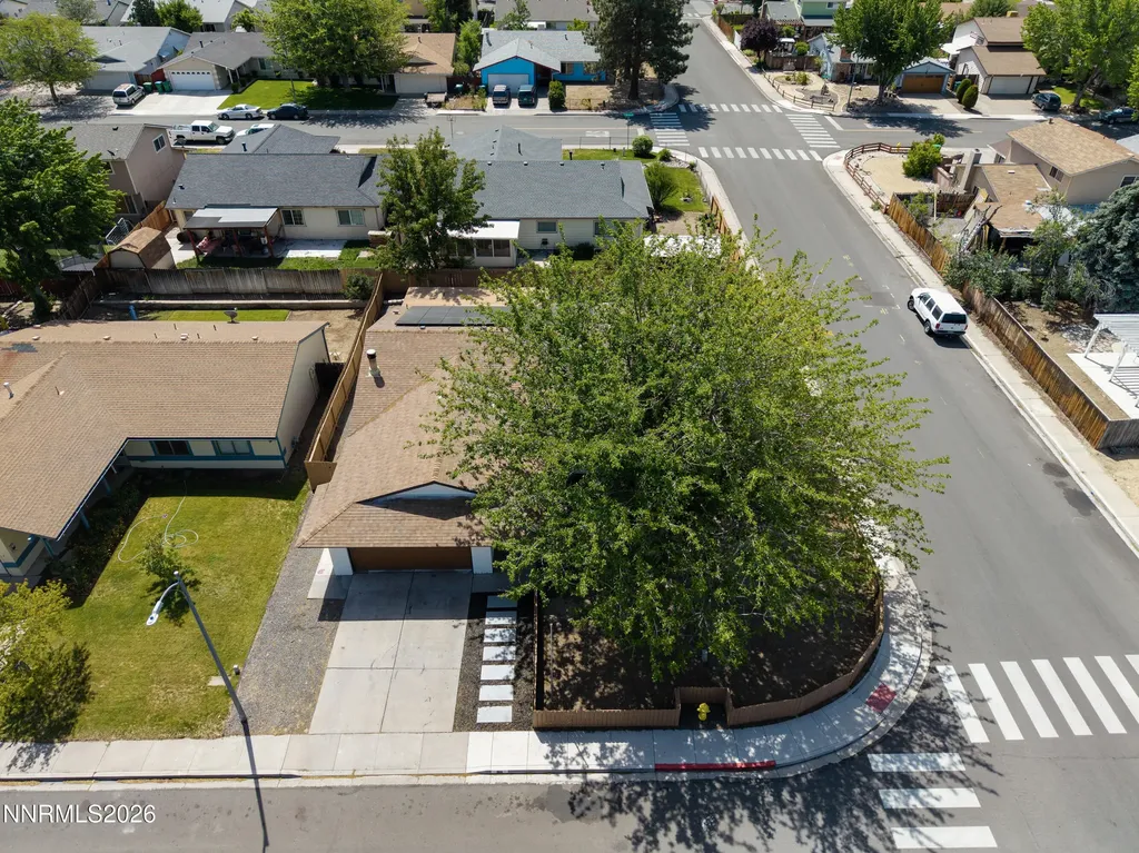 913 Glen Molly Sparks NV 89434